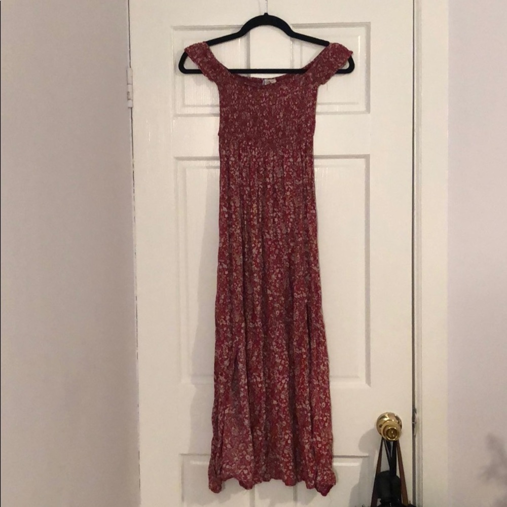 Showpo red floral dress small (aus siz 6)